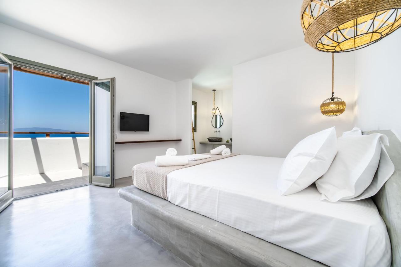Amethyst Luxury Suites Oia Exterior photo