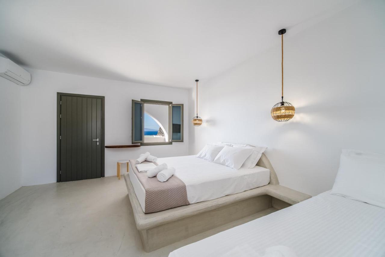 Amethyst Luxury Suites Oia Exterior photo